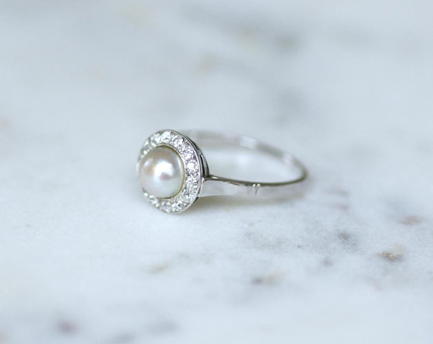Bague 59 Bague cible Art déco, or blanc 18 kt, platine, perle mabé et diamants 58 Facettes