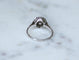 Bague 59 Bague cible Art déco, or blanc 18 kt, platine, perle mabé et diamants 58 Facettes