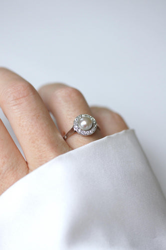 Bague 59 Bague cible Art déco, or blanc 18 kt, platine, perle mabé et diamants 58 Facettes