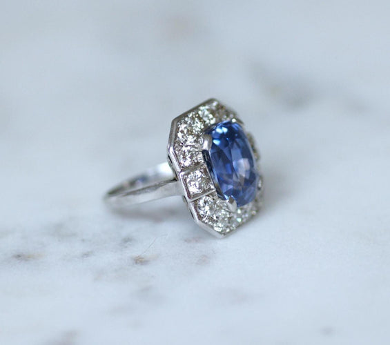 Bague 55 Bague Art déco en platine, saphir de Ceylan 12,20 ct et diamants 58 Facettes
