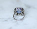 Bague 55 Bague Art déco en platine, saphir de Ceylan 12,20 ct et diamants 58 Facettes