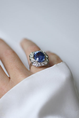 Bague 55 Bague Art déco en platine, saphir de Ceylan 12,20 ct et diamants 58 Facettes