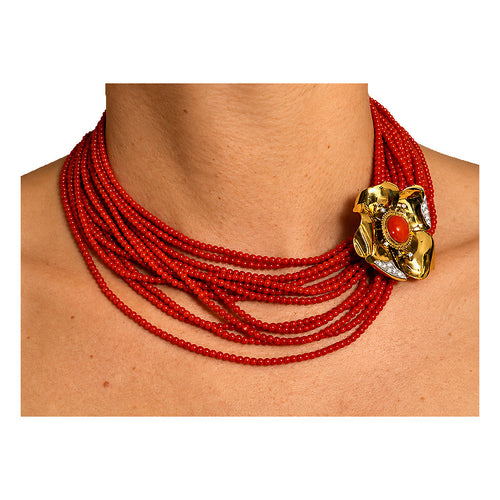 Collier Collier multi-rangs de corail avec élément en or jaune et diamants 58 Facettes G4045