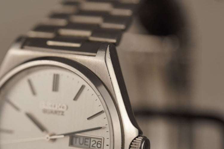 Montre Seiko Silverwave - Montre à quartz en acier 8229-8000 58 Facettes TOT-11089