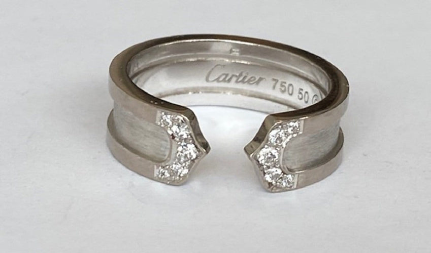 Bague 50 Cartier - Bague C vintage en or blanc 18k avec diamants 58 Facettes ring