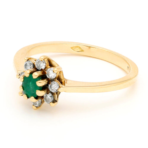 Bague 50 Bague en or jaune 18k, émeraude et diamants (1950-1970) 58 Facettes A7FEA82ACD4E47B3843EF8867B7D8416