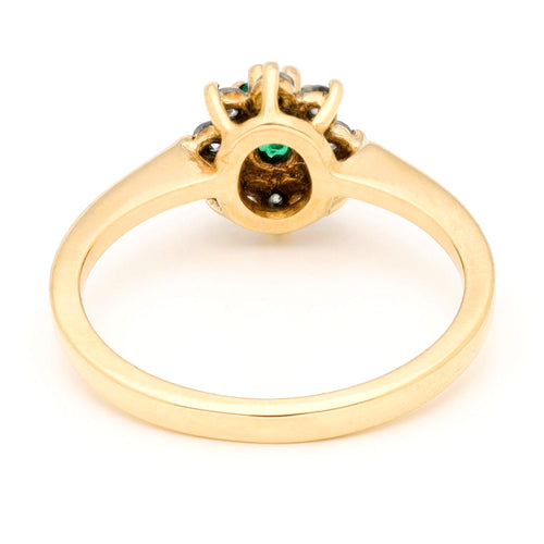 Bague 50 Bague en or jaune 18k, émeraude et diamants (1950-1970) 58 Facettes A7FEA82ACD4E47B3843EF8867B7D8416