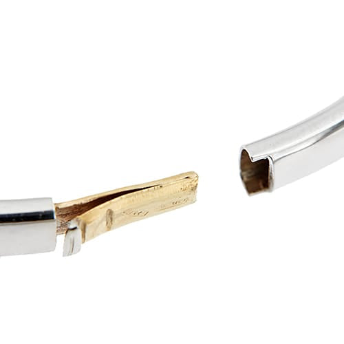 Bracelet Bracelet rigide ovale en or blanc 18 kt 58 Facettes 37590