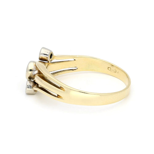 Bague 59.5 Bague trilogie en or 14k, saphir et diamants 58 Facettes B0AD026AF8B34AD99746EFEBCE1ACF0E