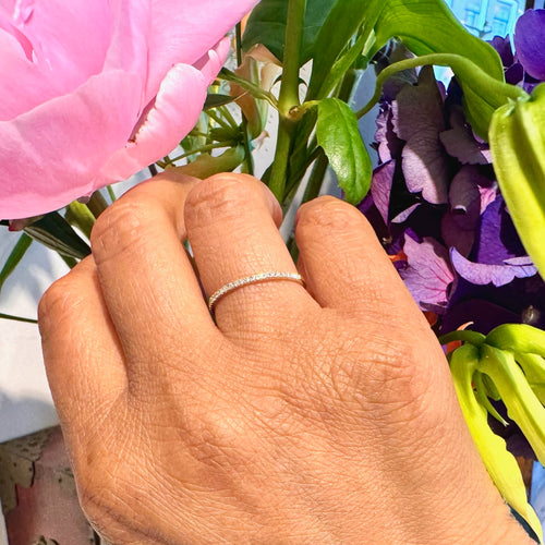 Bague 57.5 Bague demi-alliance en or jaune 14k et diamants 58 Facettes 5D26858F9BE3403CBCF5933D432E2585