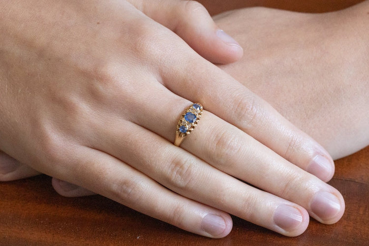 Bague 55.5 Bague de style édouardien en or jaune 18 carats, saphirs et diamants 58 Facettes 13656