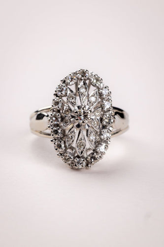 Bague 51 Bague marquise en or gris 18 carats et diamants 58 Facettes A-035
