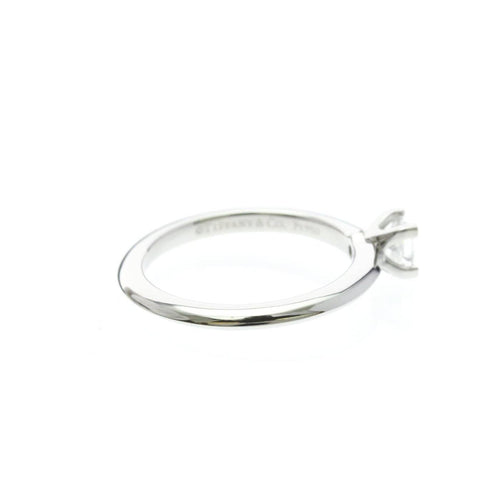 Bague Tiffany & Co. - Bague solitaire Lucida en platine avec diamant carré E/VVS2 58 Facettes zggp8x5z8j