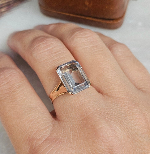 Bague 55 Bague cocktail en or rose 18 carats avec spinelle synthétique bleu 58 Facettes 770