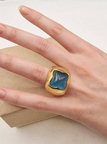 Bague 54 BVLGARI - Bague Pyramide en or jaune 750, topaze bleue 58 Facettes CV-141