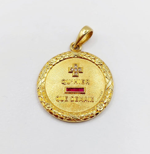 Pendentif Augis - Pendentif médaille d’amour 27 mm en or 18k, diamant et rubis 58 Facettes A08039