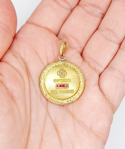 Pendentif Augis - Pendentif médaille d’amour en or 18k, diamant et rubis, 27 mm, vers 1950 58 Facettes A08040