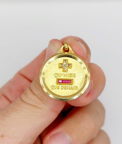 Pendentif Augis - Pendentif médaille d'amour en or 18k, rubis et diamants taille rose 58 Facettes A08042