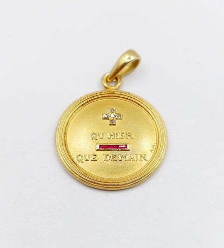 Pendentif Augis - Pendentif médaille d’amour en or 18k, diamants et rubis, vers 1960 58 Facettes A08041