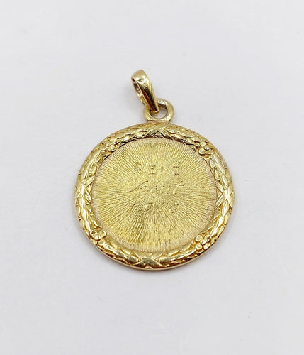 Pendentif Augis - Pendentif médaille d’amour en or 18k, diamant et rubis 58 Facettes A08044