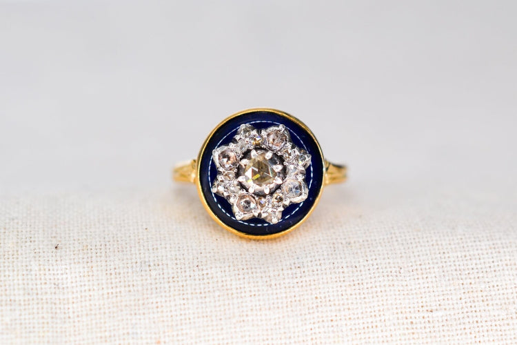 Bague 52 Bague étoile en émail et diamants 58 Facettes 4212