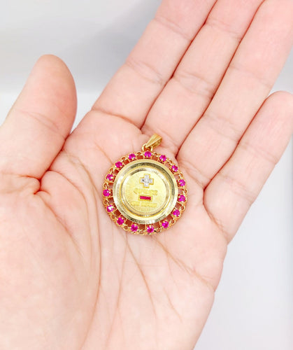 Pendentif Augis - Pendentif médaille d’amour en or 18k, diamants et rubis 58 Facettes A08047