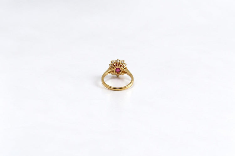 Bague 52 Bague marguerite carrée en or jaune 18k, rubis et diamants 58 Facettes LP1959/MLNNB