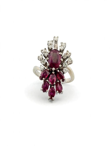 Bague 52 Bague en or blanc 18k, rubis et diamants 58 Facettes 605/26 L
