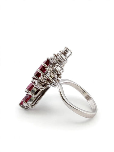 Bague 52 Bague en or blanc 18k, rubis et diamants 58 Facettes 605/26 L
