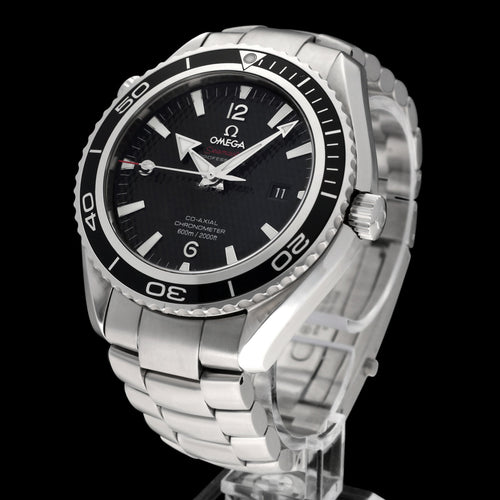 Montre Omega Seamaster Planet Ocean « James Bond » - Montre automatique en acier, 46 mm, 2017 58 Facettes OMG/SEA/462