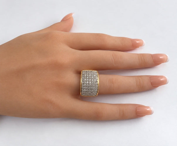 Bague 52.5 Bague chevalière contemporaine en or jaune 18k et diamants 58 Facettes LP1956/MUNNB