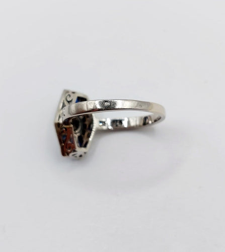 Bague 60.5 Bague marquise Art déco en or blanc 18k, diamant taille ancienne et saphirs synthétiques 58 Facettes A08032