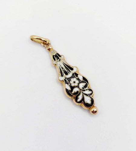 Pendentif Pendentif victorien en or 18k, fleur émaillée, vers 1880 58 Facettes A08025