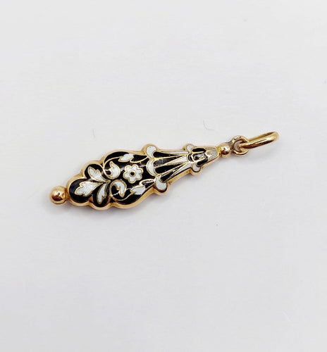 Pendentif Pendentif victorien en or 18k, fleur émaillée, vers 1880 58 Facettes A08025