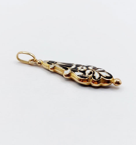 Pendentif Pendentif victorien en or 18k, fleur émaillée, vers 1880 58 Facettes A08025