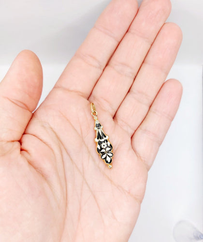 Pendentif Pendentif victorien en or 18k, fleur émaillée, vers 1880 58 Facettes A08025