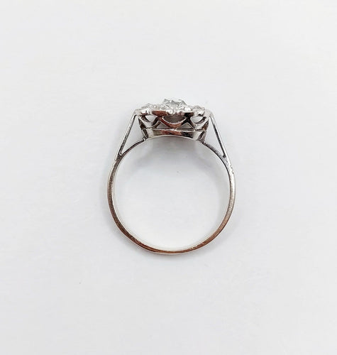 Bague 53 Bague marguerite Art déco en or blanc 18k et diamants taille rose 58 Facettes A08030