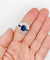 Bague 58 Bague cible Art déco en or blanc 18k, saphir 3 ct et diamants 1,50 ct 58 Facettes A08031