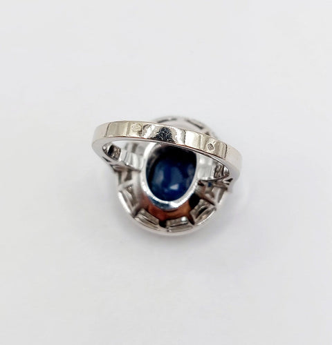 Bague 58 Bague cible Art déco en or blanc 18k, saphir 3 ct et diamants 1,50 ct 58 Facettes A08031