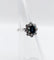 Bague 45 Bague marguerite vintage en or blanc 18k, saphir et diamants 58 Facettes A08033
