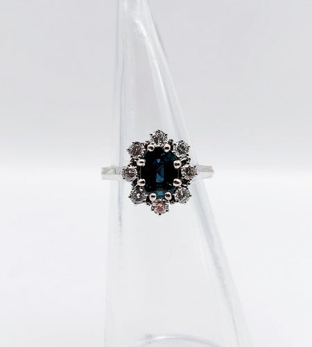 Bague 45 Bague marguerite vintage en or blanc 18k, saphir et diamants 58 Facettes A08033