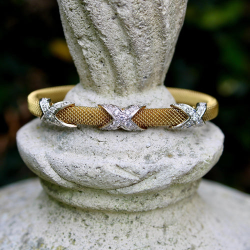 Bracelet Bracelet manchette vintage en or jaune 14 carats, diamants et détails en or blanc 58 Facettes 11243