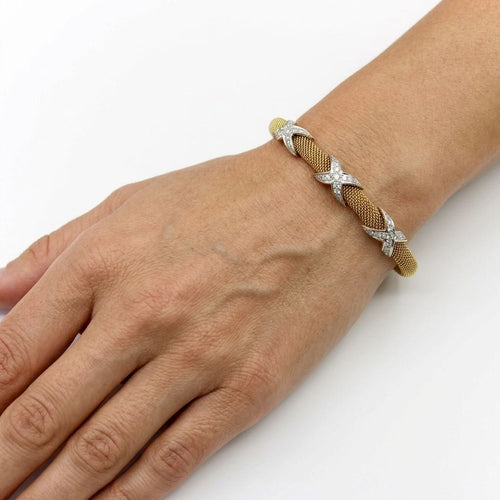 Bracelet Bracelet manchette vintage en or jaune 14 carats, diamants et détails en or blanc 58 Facettes 11243