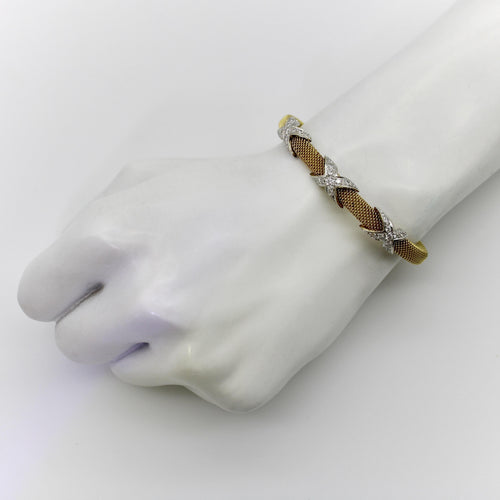 Bracelet Bracelet manchette vintage en or jaune 14 carats, diamants et détails en or blanc 58 Facettes 11243