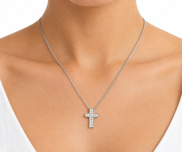 Collier Collier croix en or blanc 18 carats avec diamants, chaîne de 44,5 cm 58 Facettes 33880