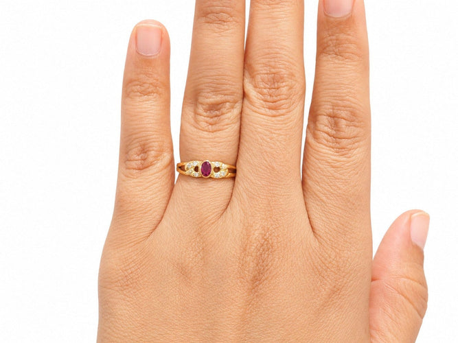 Bague 53 Bague vintage - rubis ovale 0,20 ct et diamants, or jaune 18 carats 58 Facettes 33883