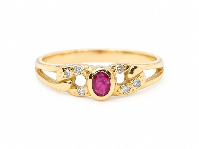 Bague 53 Bague vintage - rubis ovale 0,20 ct et diamants, or jaune 18 carats 58 Facettes 33883