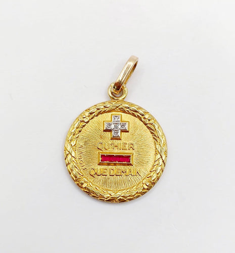 Pendentif Augis - Pendentif médaille d’amour 23 mm en or 18k, diamant et rubis 58 Facettes A07925