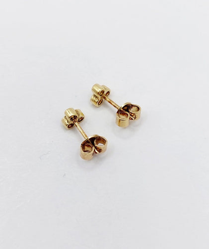 Boucles d'oreilles Puces d’oreilles vintage en or 18k et diamants 58 Facettes A07939