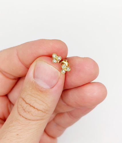 Boucles d'oreilles Puces d’oreilles vintage en or 18k et diamants 58 Facettes A07939